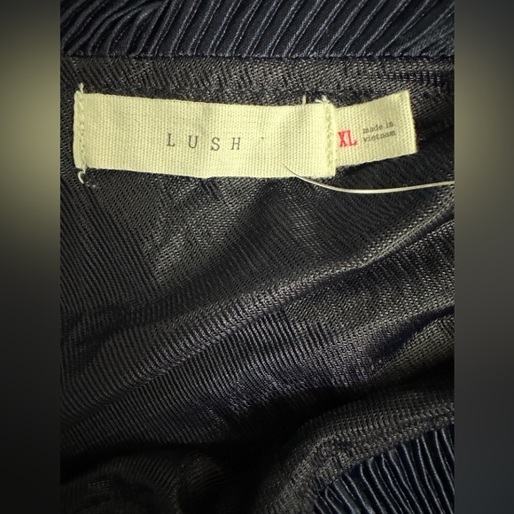 Lush Ribbed Satin One Shoulder Top Navy Blue Size XL Long Sleeve Cropped… - Picture 7 of 8